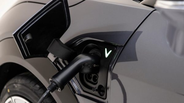 VinFast VF7